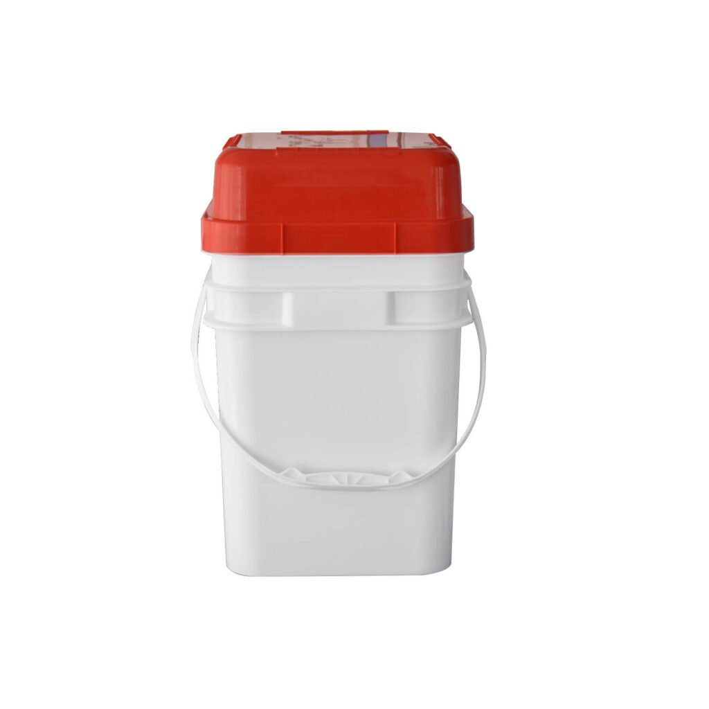 18L Plastic Square Pail with Lid & Handle