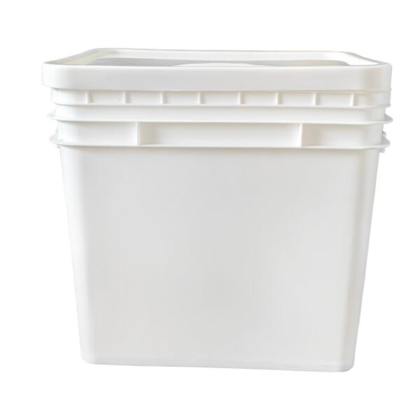 6 Gallon White Plastic Rectangular Pails