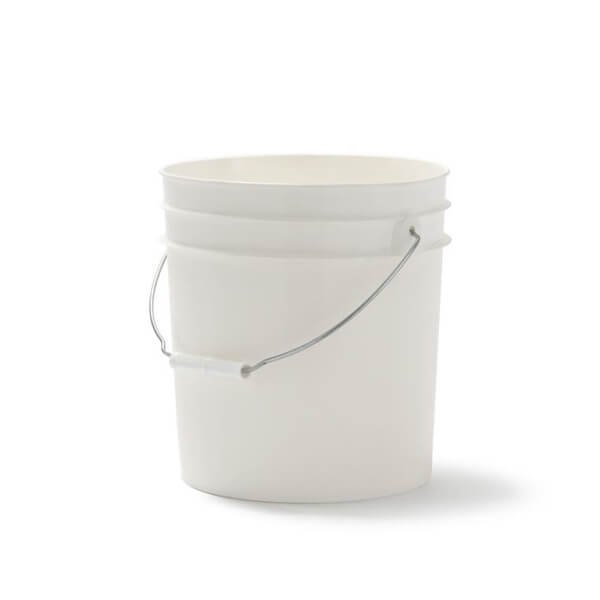 PP 4.5 Gallon Bucket with Handle